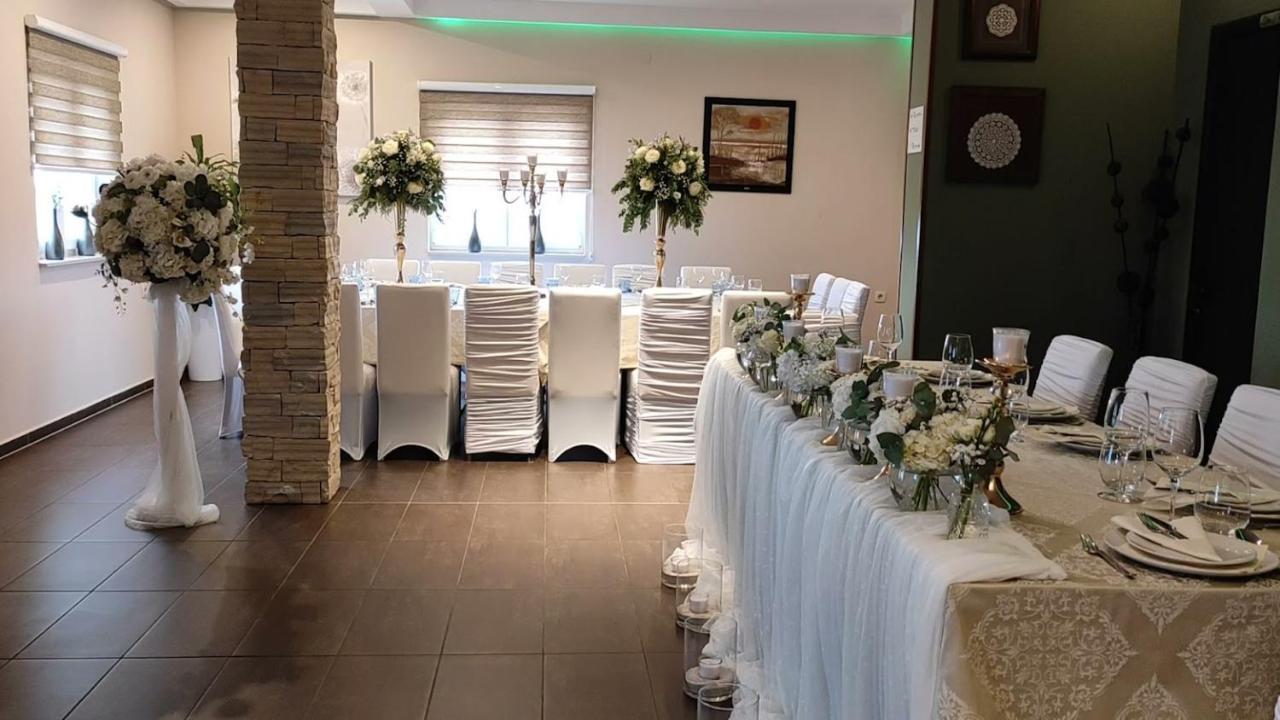 Kustići Bed & Breakfast Marta & Tona المظهر الخارجي الصورة
