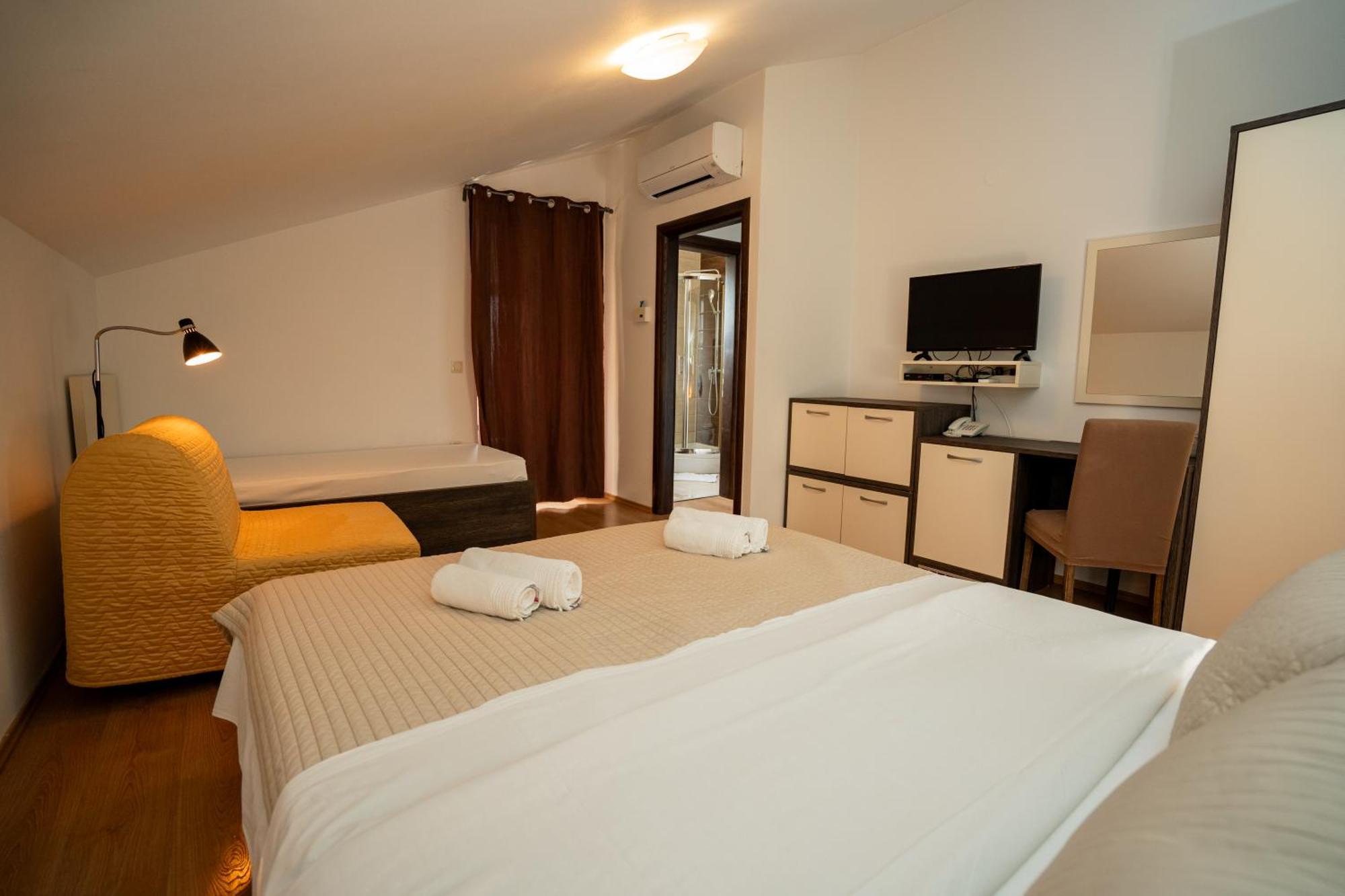 Kustići Bed & Breakfast Marta & Tona المظهر الخارجي الصورة