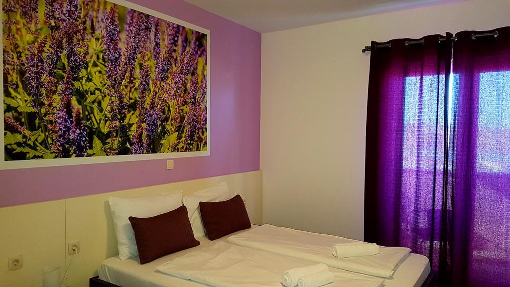 Kustići Bed & Breakfast Marta & Tona المظهر الخارجي الصورة