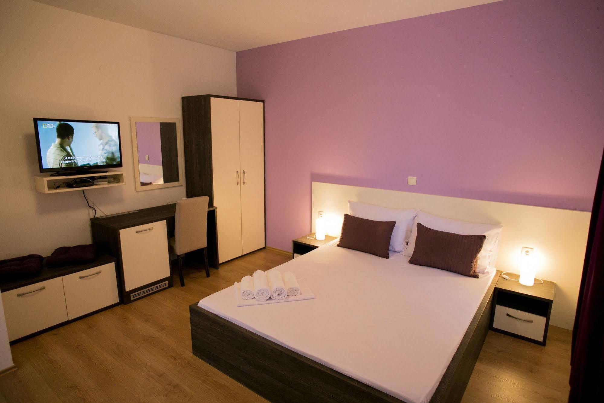 Kustići Bed & Breakfast Marta & Tona المظهر الخارجي الصورة