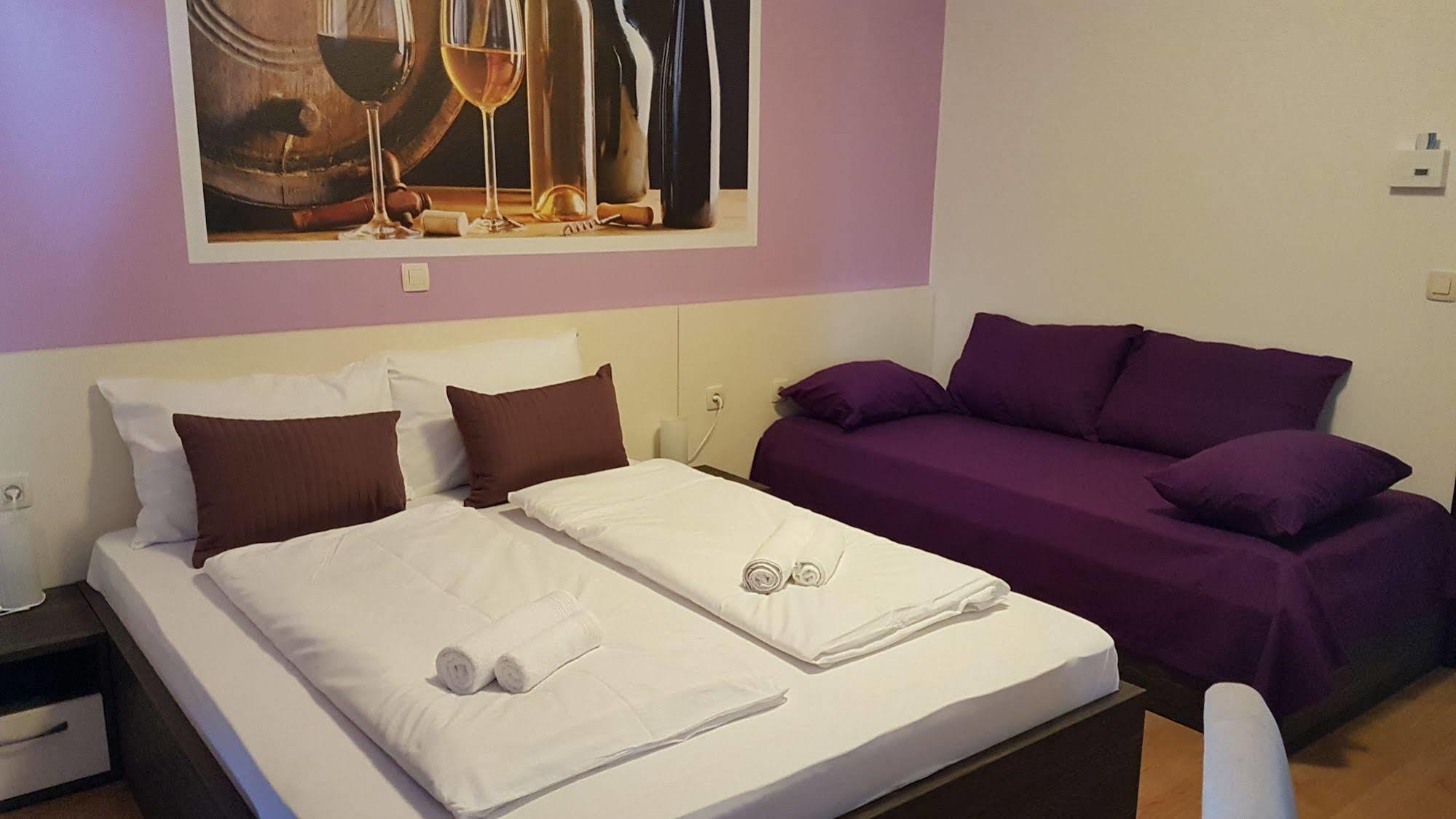 Kustići Bed & Breakfast Marta & Tona المظهر الخارجي الصورة
